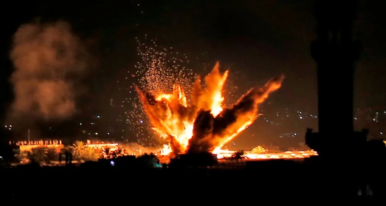 3 Ø´ÙØ¯Ø§Ø¡ Ø¨ØºØ§Ø±Ø§Øª Ø§Ø³Ø±Ø§Ø¦ÙÙÙØ© Ø¹ÙÙ ØºØ²Ø© 