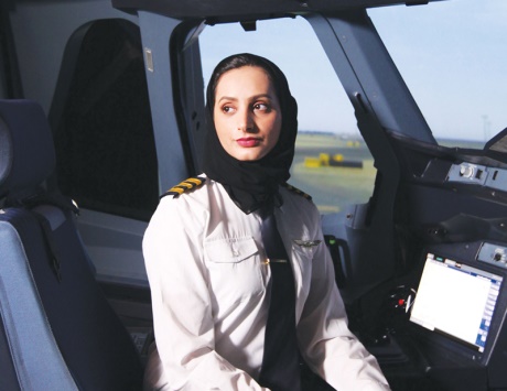 عائشة المنصوري