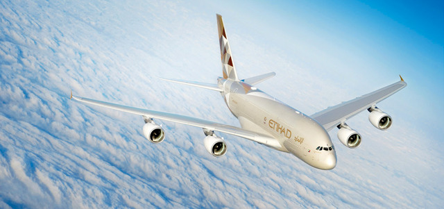 عائشة المنصوري