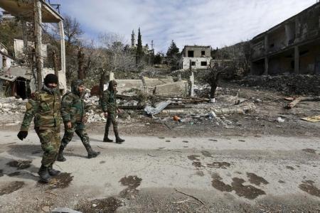 جنود موالون للرئيس السوري بشار الأسد في اللاذقية