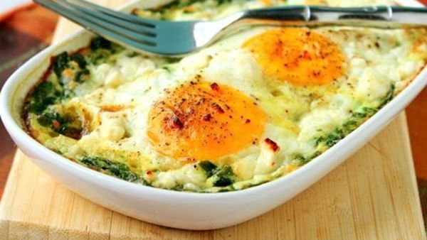 طاجن السبانخ والبيض طاجن السبانخ والبيض