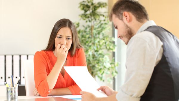 عليك أن تتذكر دائماً أنك تحت المجهر، منذ اللحظة التي تصل فيها إلى المؤسسة حتى انتهاء المقابلة ومغادرتك للمكان عليك أن تتذكر دائماً أنك تحت المجهر، منذ اللحظة التي تصل فيها إلى المؤسسة حتى انتهاء المقابلة ومغادرتك للمكان