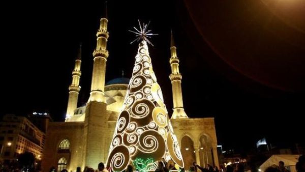A dangerous combination of mosques and Christmas trees. A dangerous combination of mosques and Christmas trees.