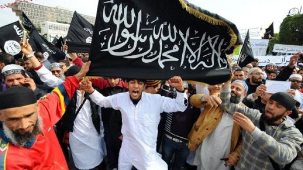 زعيم السلفية الجهادية بتونس يندد بترحيل سلفيين مغربيين  زعيم السلفية الجهادية بتونس يندد بترحيل سلفيين مغربيين