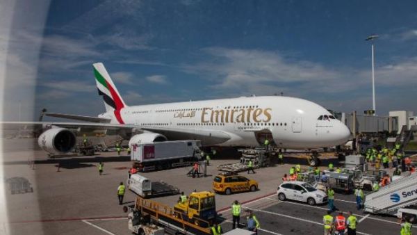 The Emirate A380 taxiing to the gate at Schiphol airport The Emirate A380 taxiing to the gate at Schiphol airport