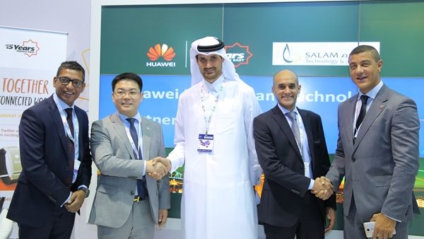 Huawei signs partnership agreement with Salam Technology at GITEX 2015 Huawei signs partnership agreement with Salam Technology at GITEX 2015