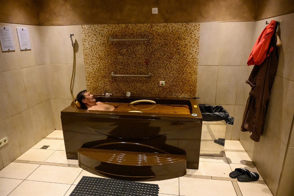 The Best Thing For Your Soars is to Have an Azarbaijani Crude Oil Bath