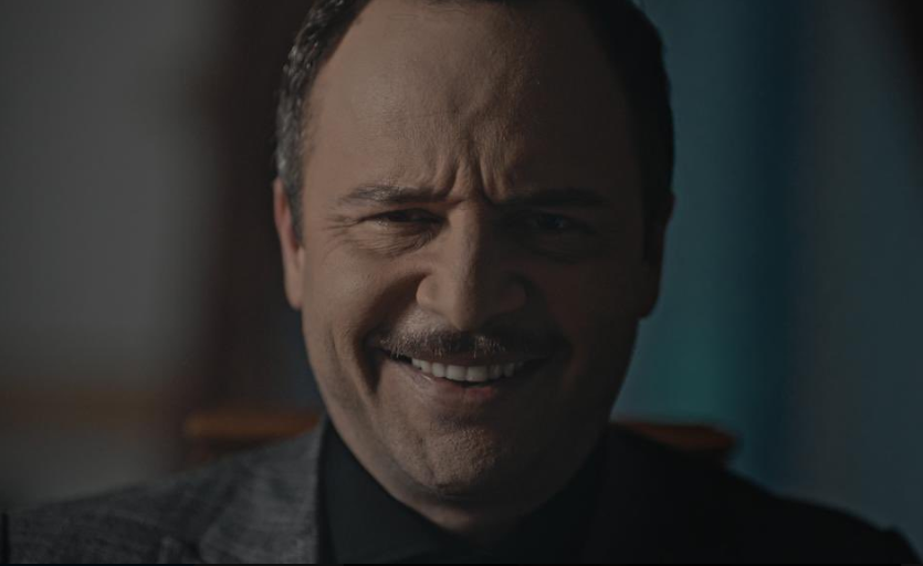 Image:وأخيرًا "ابتسم الجنرال".. مكسيم خليل في مشهد "عالمي" وعبدالحكيم قطيفان "العراب"