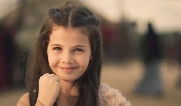 Image:كايلا ابنة دنيا سمير غانم تتصدر المشهد في أول ظهور فني لها