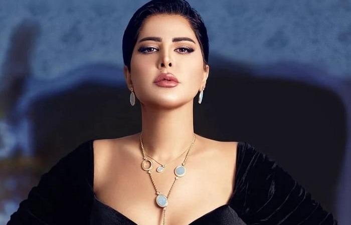 Image:الكويتية شمس تطرح أحدث أعمالها الفنية (يا متعلم)