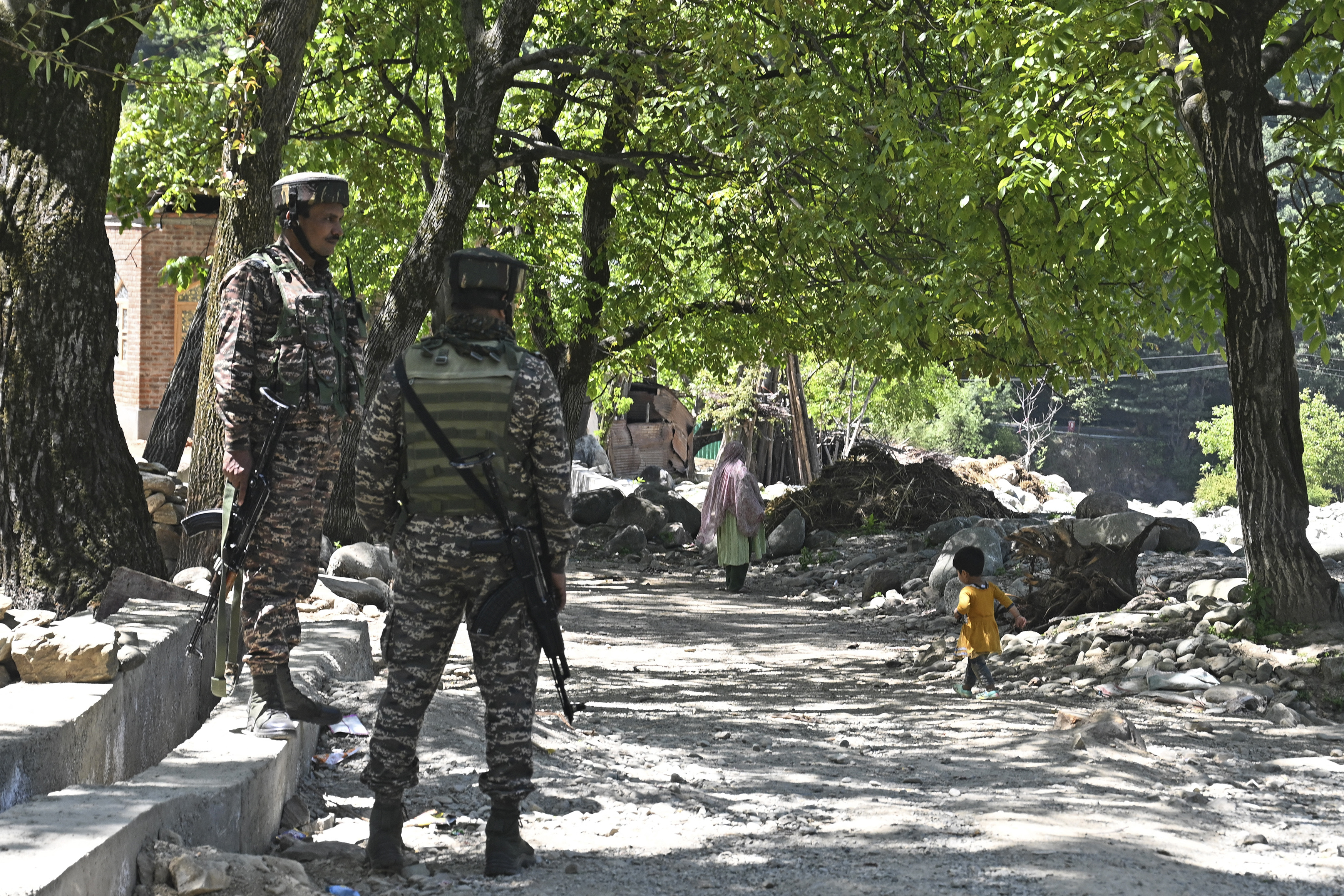 Nuclear standoff looms over Kashmir amid India-Pakistan escalation