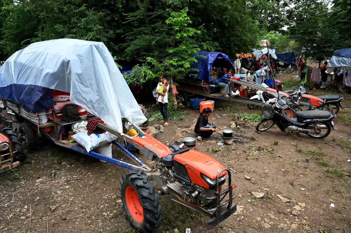Prizadevanja za premirje med Tajsko in Kambodžo kljub novim spopadom na meji