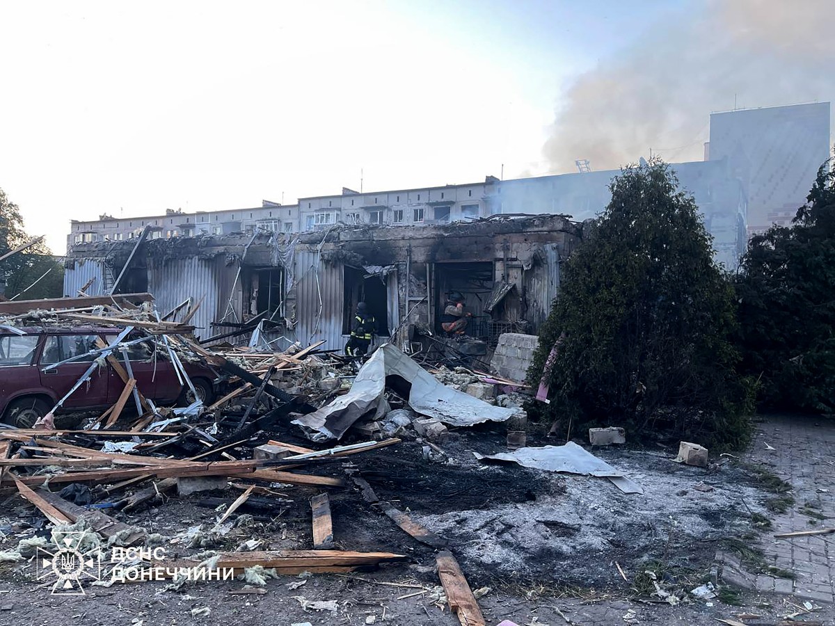 Russia strikes prison in Ukraine, kills at least 17