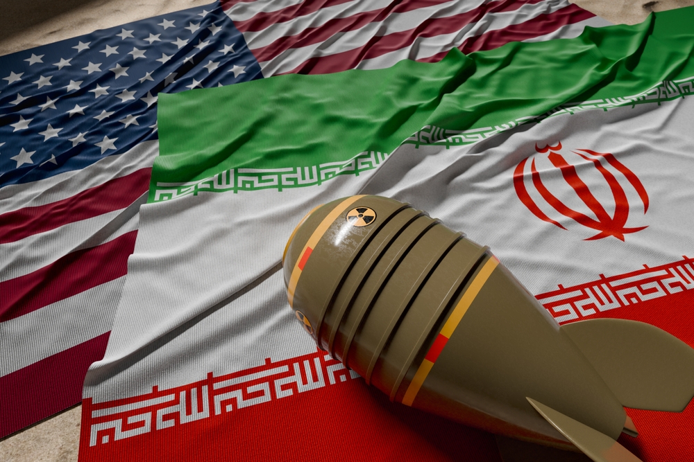 Iranian lawmakers urge development of nuclear bomb