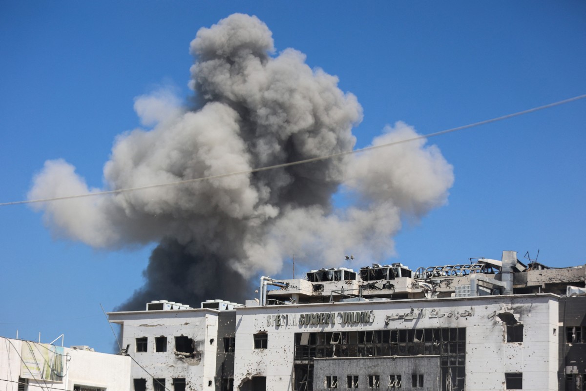 Israel bombs headquarters of Palestinian Medical Relief Society in Gaza City