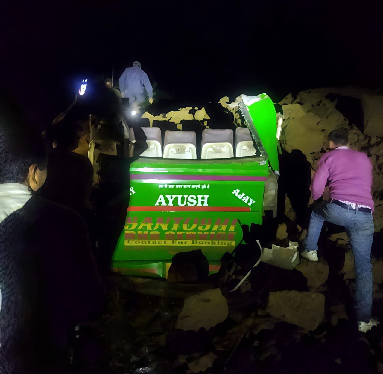 10 dead as landslide hits bus in India’s Himachal Pradesh