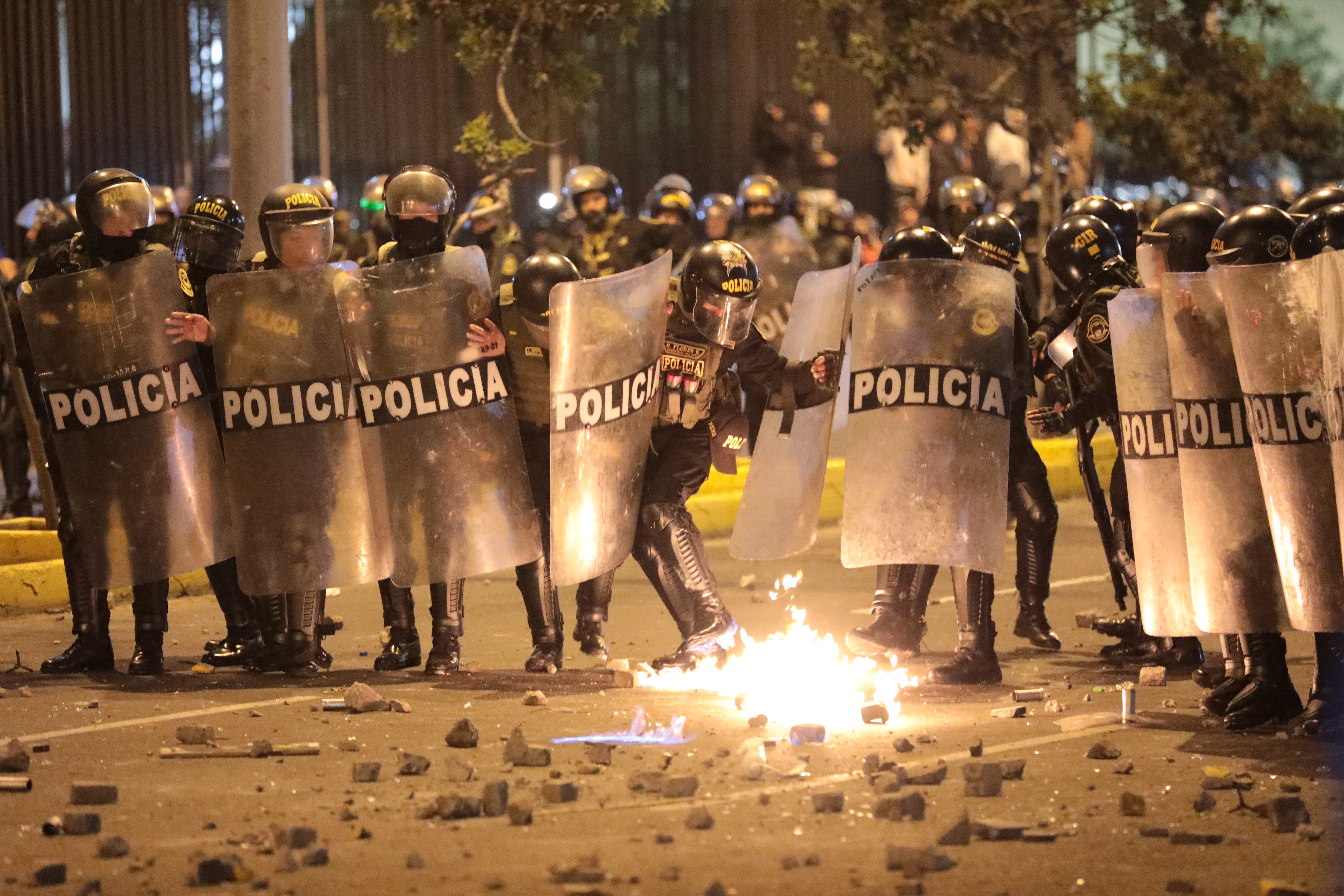 Violent protests erupt in Peru as interim president José Jerí faces calls to resign