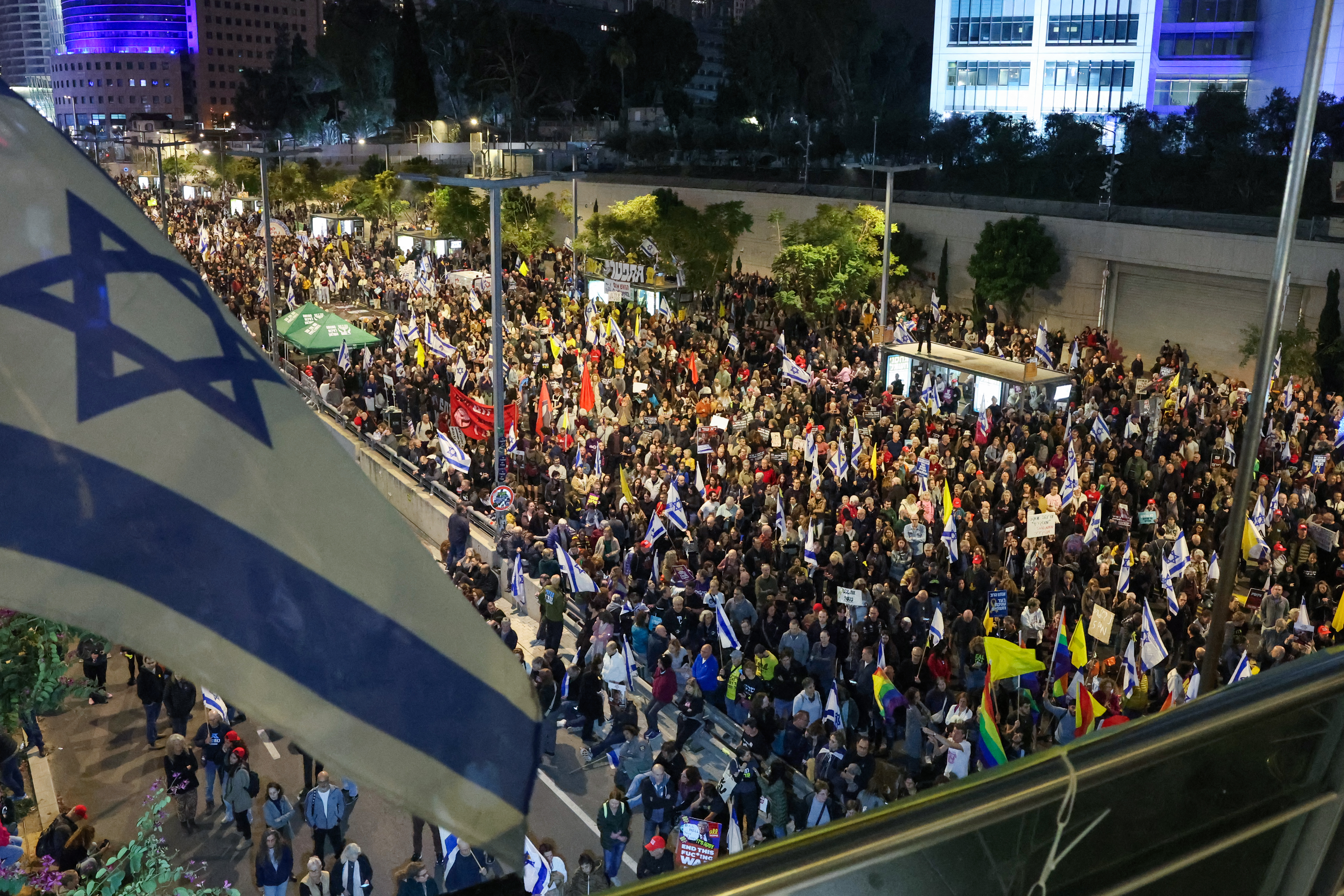Hundreds of thousands of ultra-orthodox Jews rally in Jerusalem