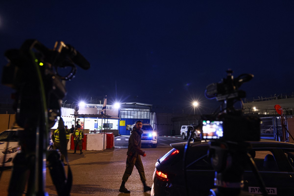 Hamas: Israel tampering with prisoner lists and undermining Gaza truce