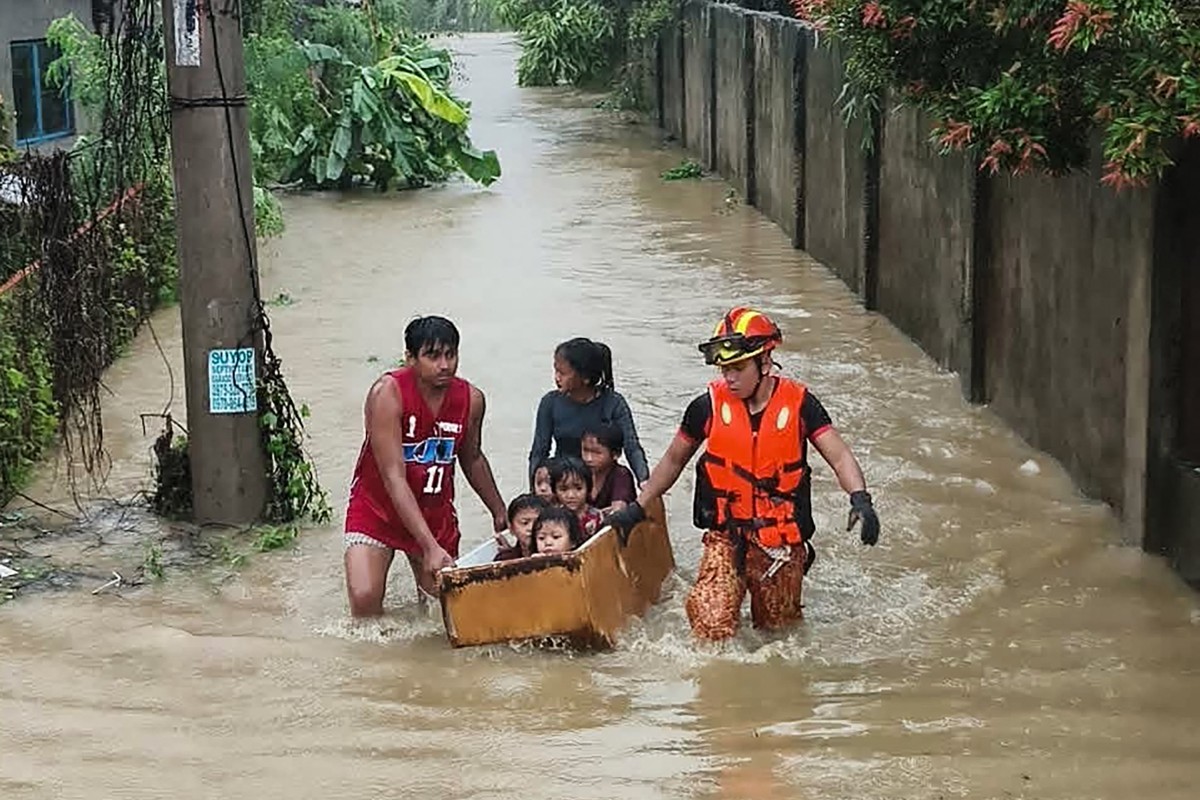 Typhoon Kalmaegi kills at least 90 in Philippines