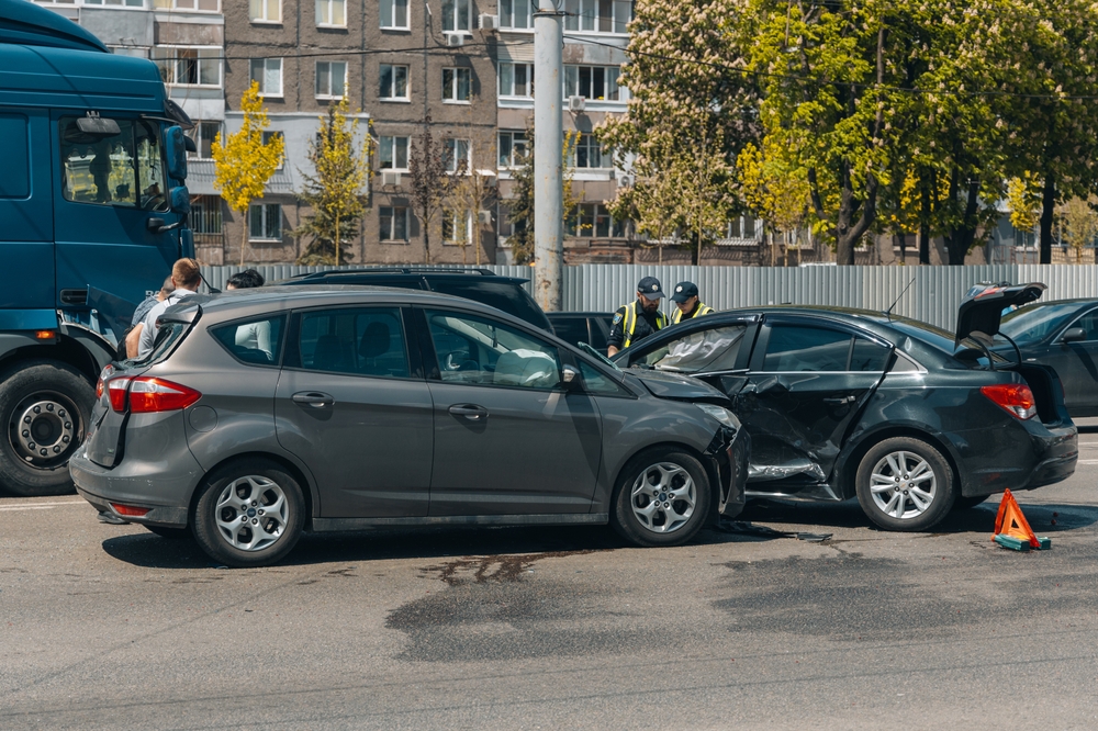 Four killed in 10-car collision in Iraq