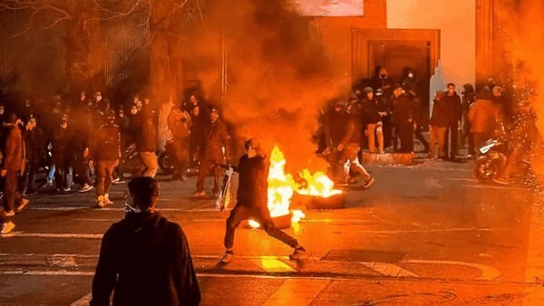 الحرس الثوري يتهم استخبارات 10 دول بإشعال احتجاجات إيران