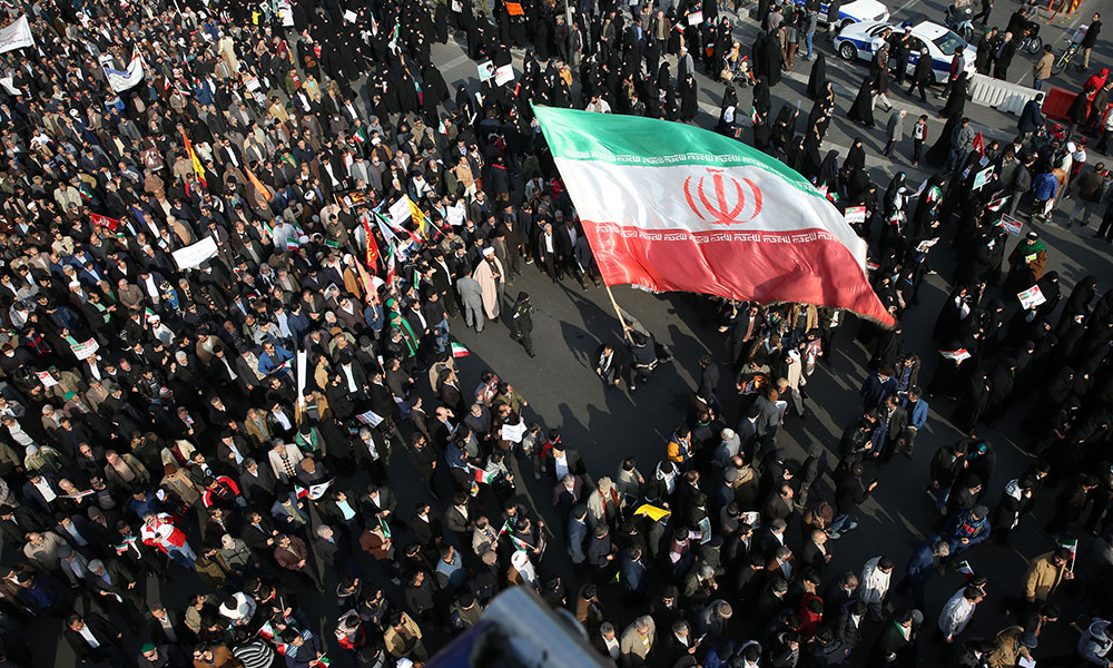 إيران: مظاهرات حاشدة تأييداً للنظام
