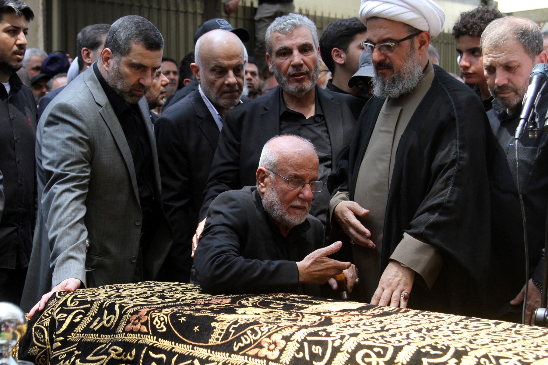 Father of Hassan Nasrallah, Abdul Karim Nasrallah, dies