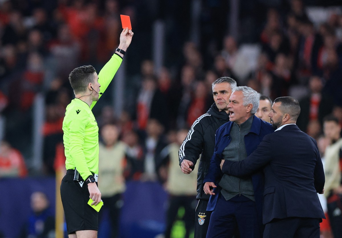 إعلامي شهير يهاجم مورينيو: أتمنى أن يدرك مشجعو ريال مدريد حقيقة هذه الشخصية 