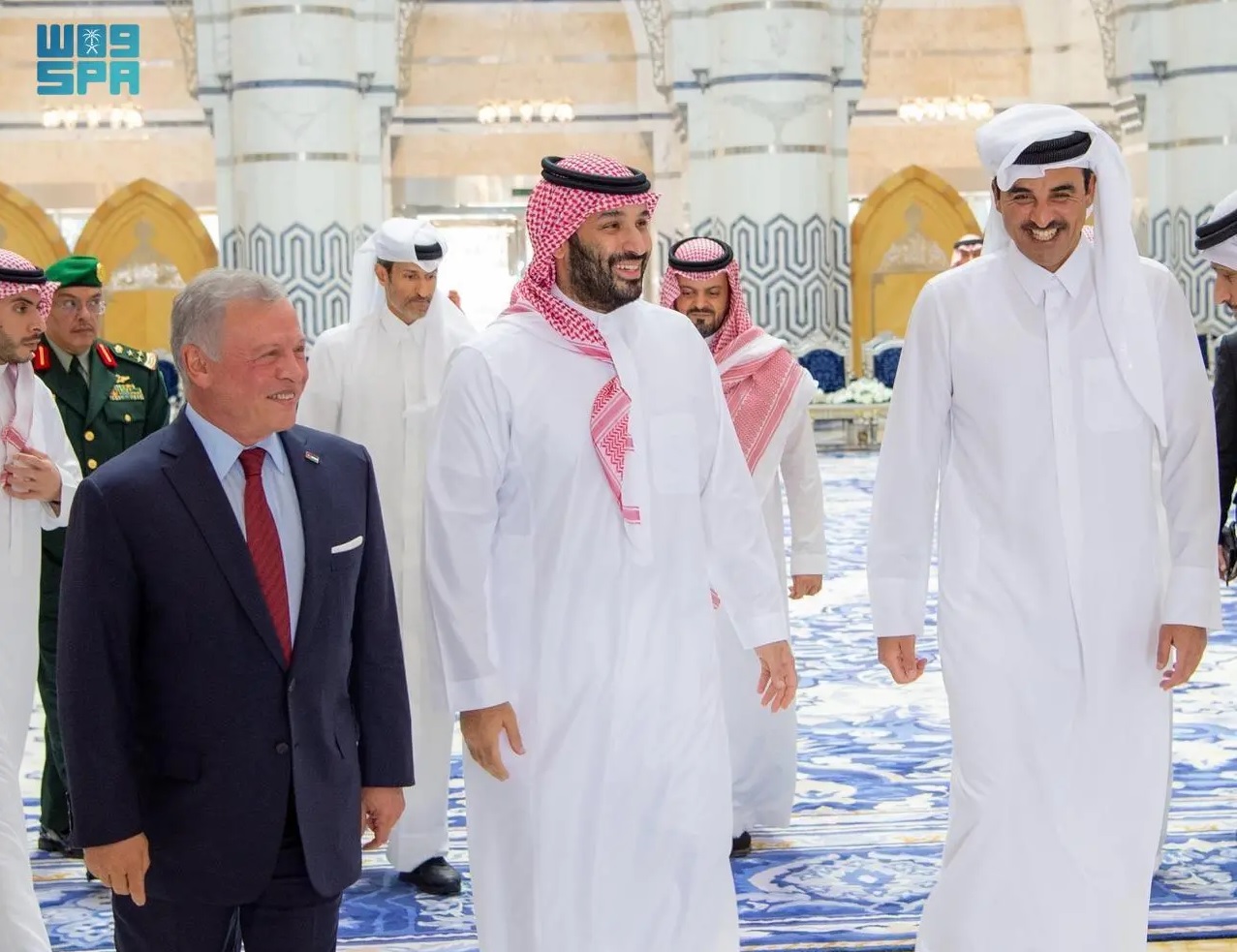 قمة ثلاثية في جدة تبحث مخاطر التصعيد في المنطقة وحرية الملاحة