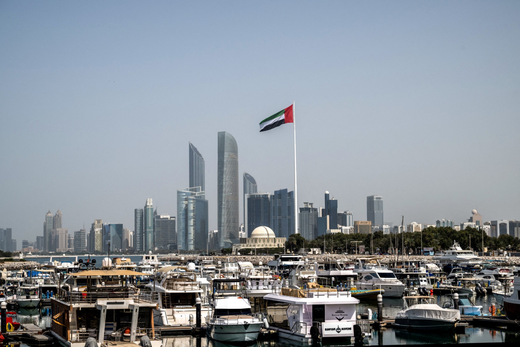 One killed by  missile debris in Abu Dhabi