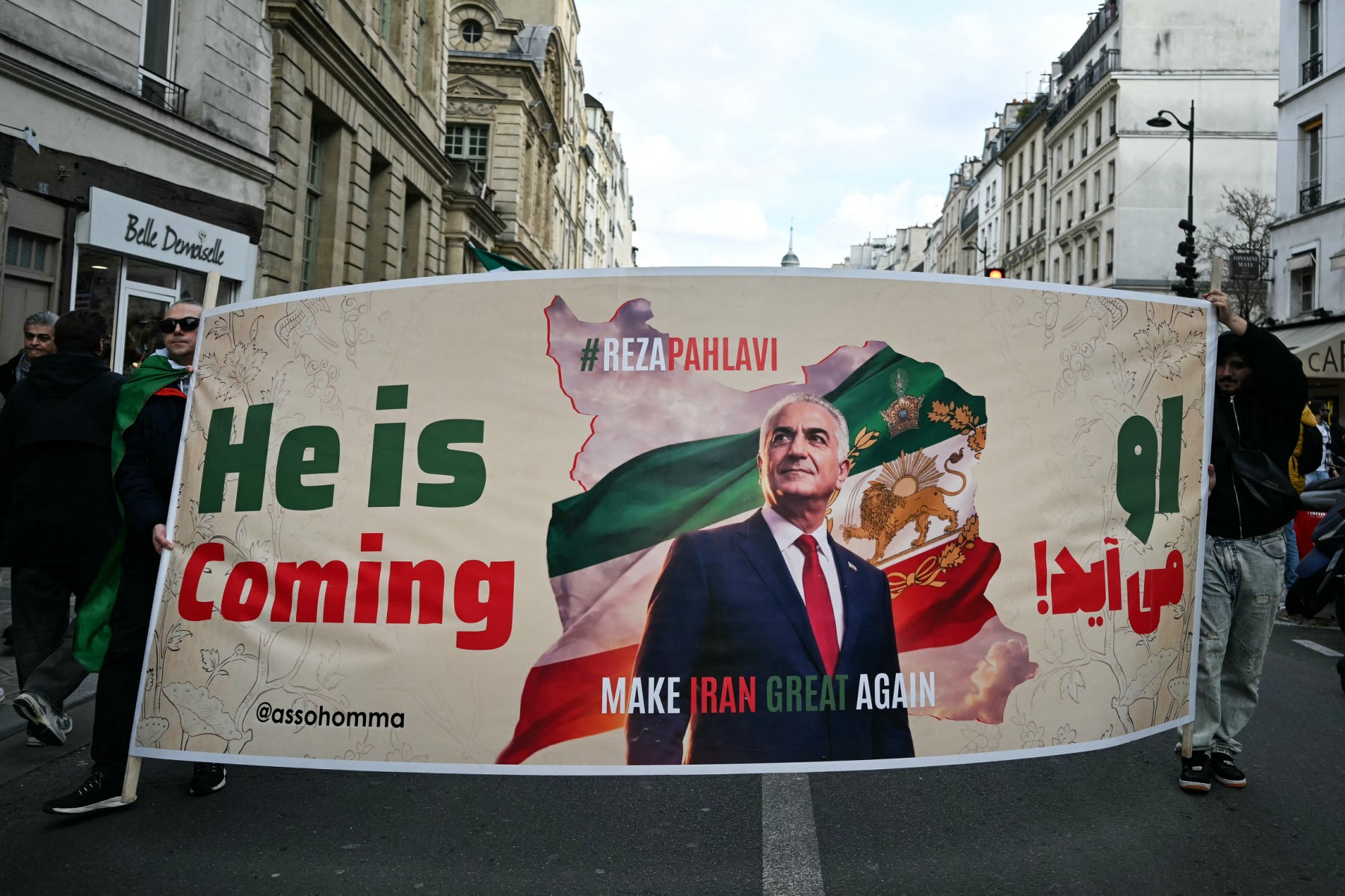 Iranian regime's collapse is very likely amidst assassinations