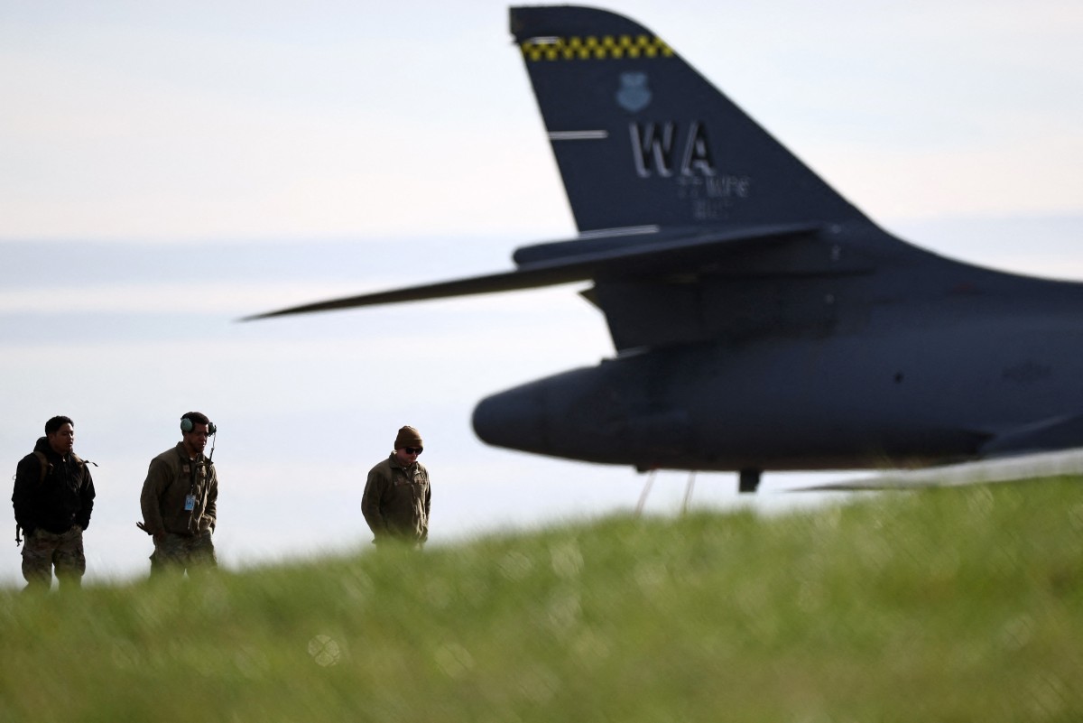 US senator unveils secrets about Trump's plans for Iran war