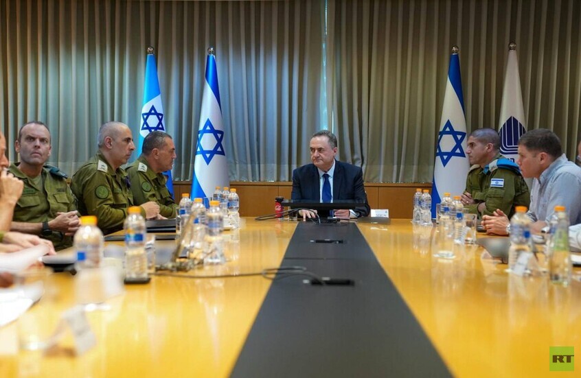 وزير الدفاع الإسرائيلي: ننتظر ضوء ترامب لإبادة سلالة خامنئي