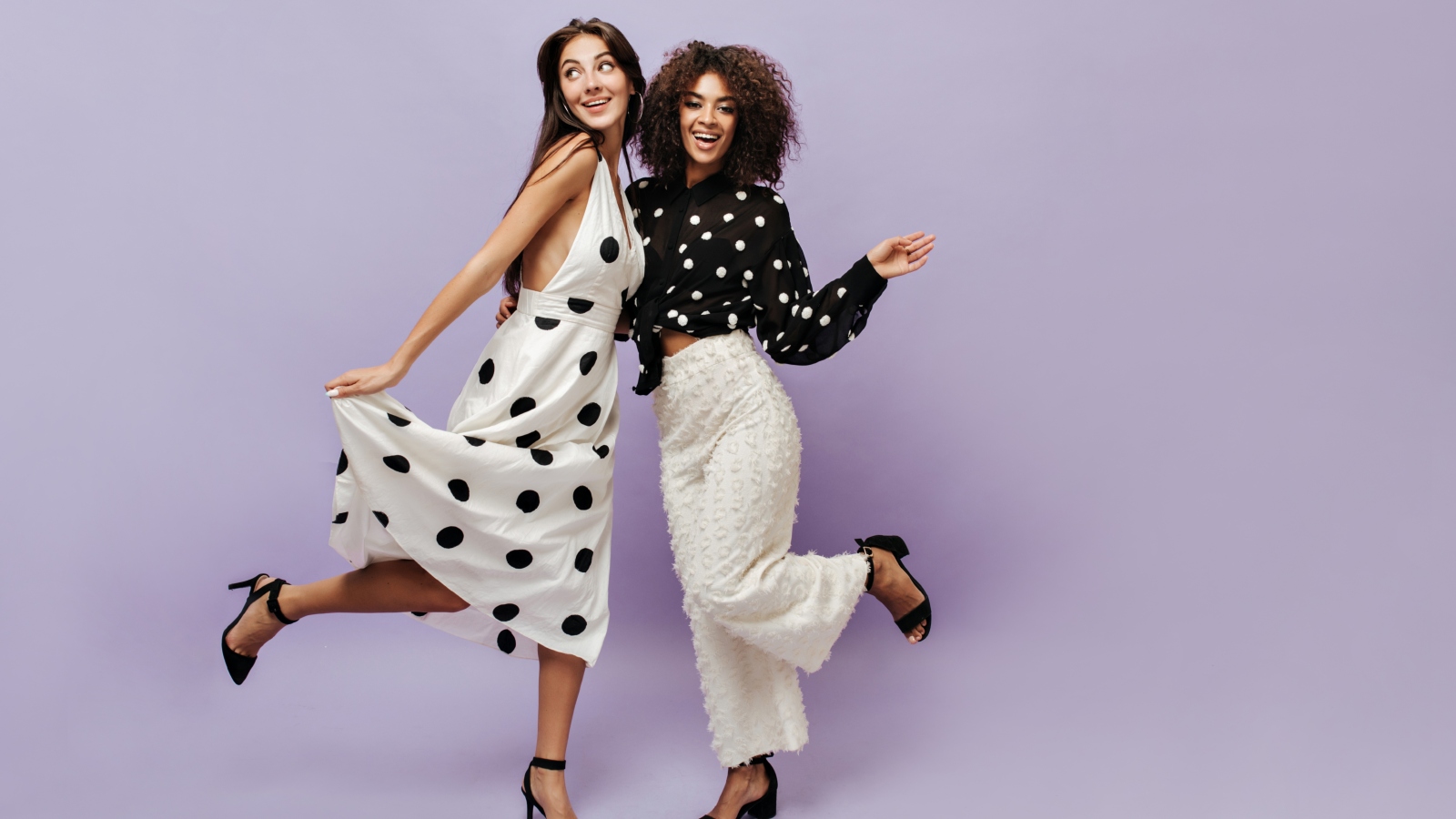 كيف تعتمدين موضة البولكا دوت في 2026 بأسلوب عصري وجذاب؟