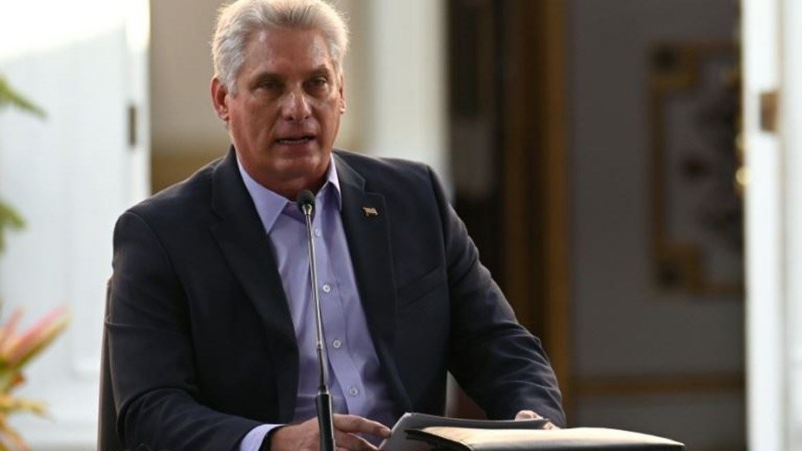 كوبا تتحضر لهجوم أمريكي وشيك والرئيس يدعو الشعب للاستعداد