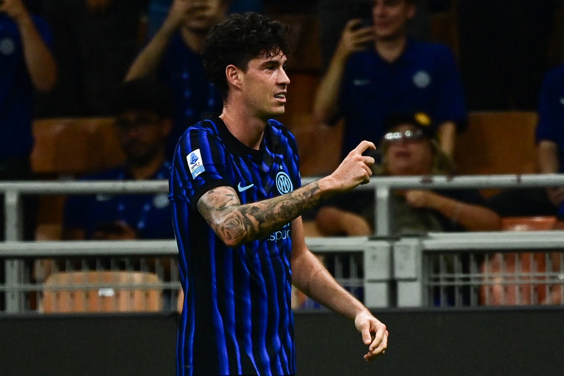 باستوني يرفض العروض الأخرى: وجهته الوحيدة هي برشلونة