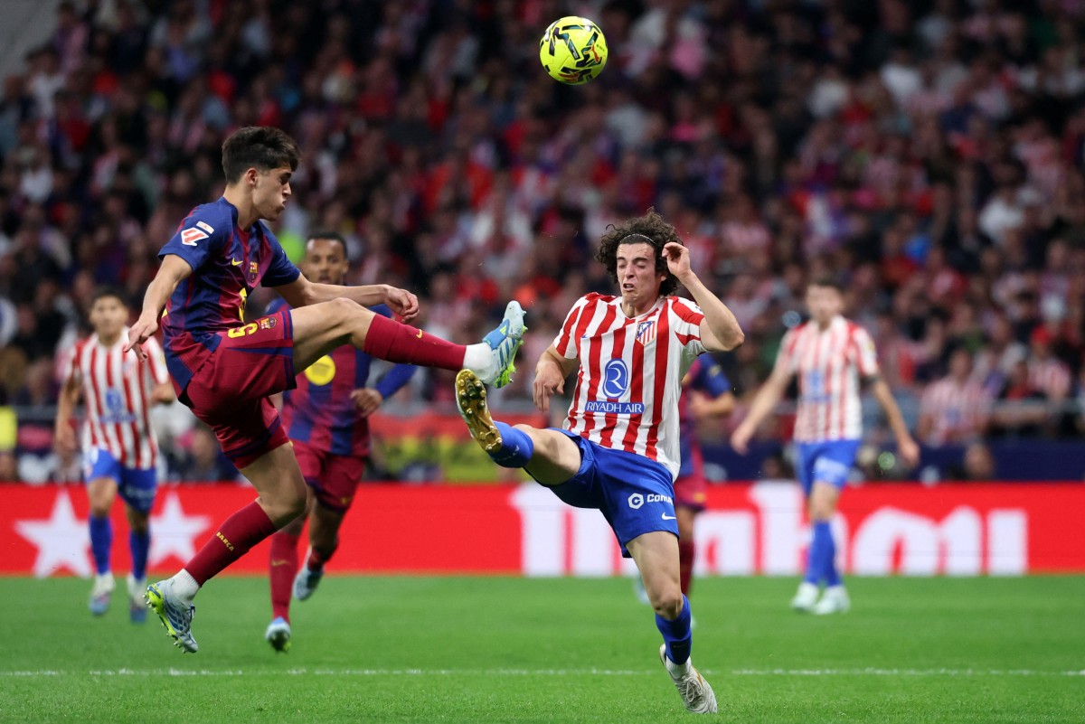 قبل مواجهة أتلتيكو: قائمة المهددين بالإيقاف تقلق برشلونة