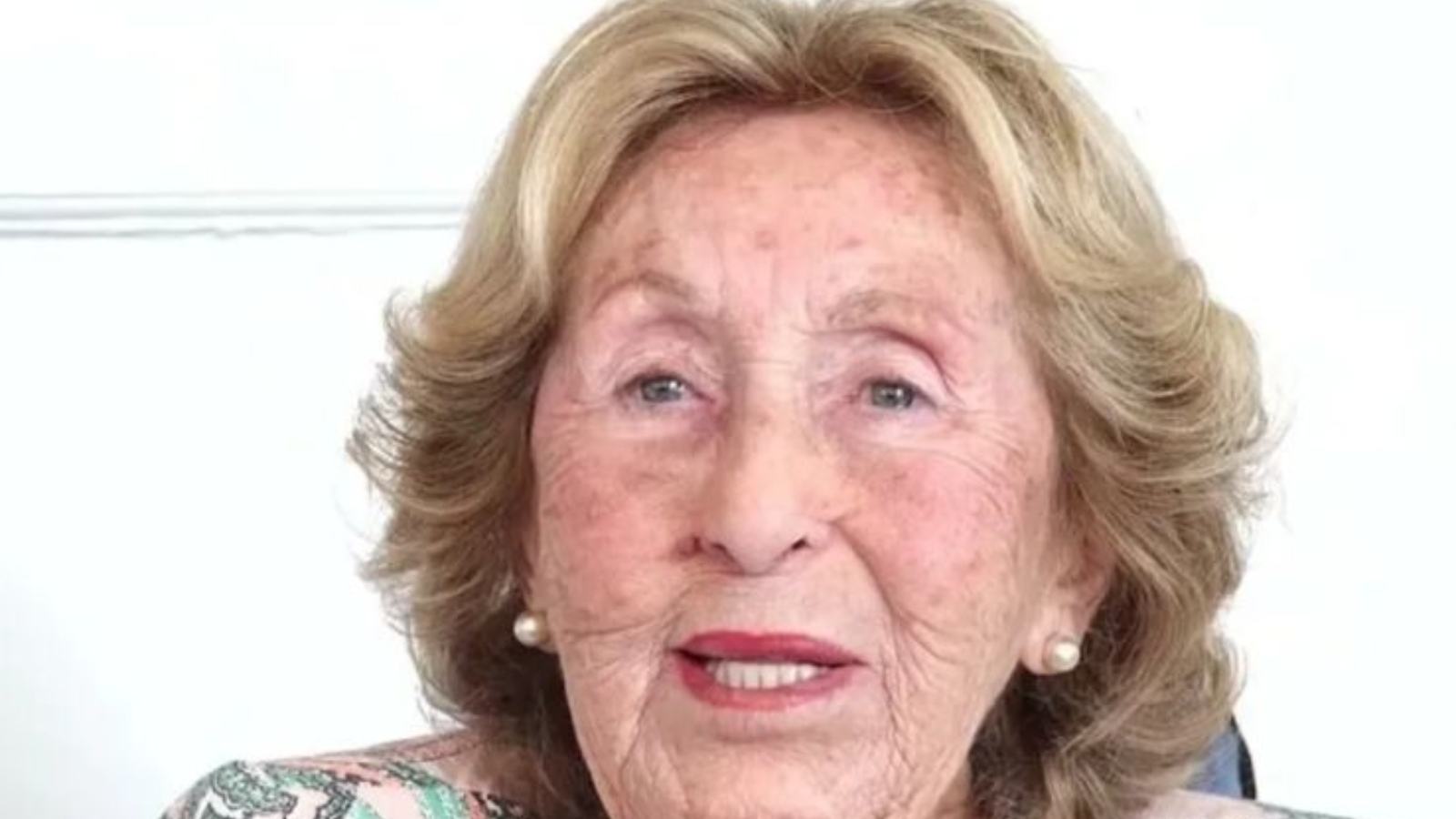 وفاة الفنانة ليلى الجزائرية.. مسيرة فنية حافلة تُطوى برحيلها