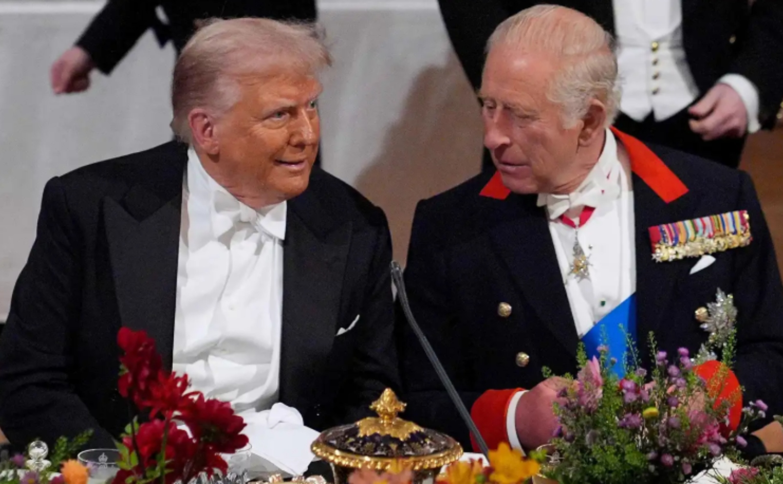 ممنوع الثوم.. قائمة المحظورات في لقاء تشارلز وترامب