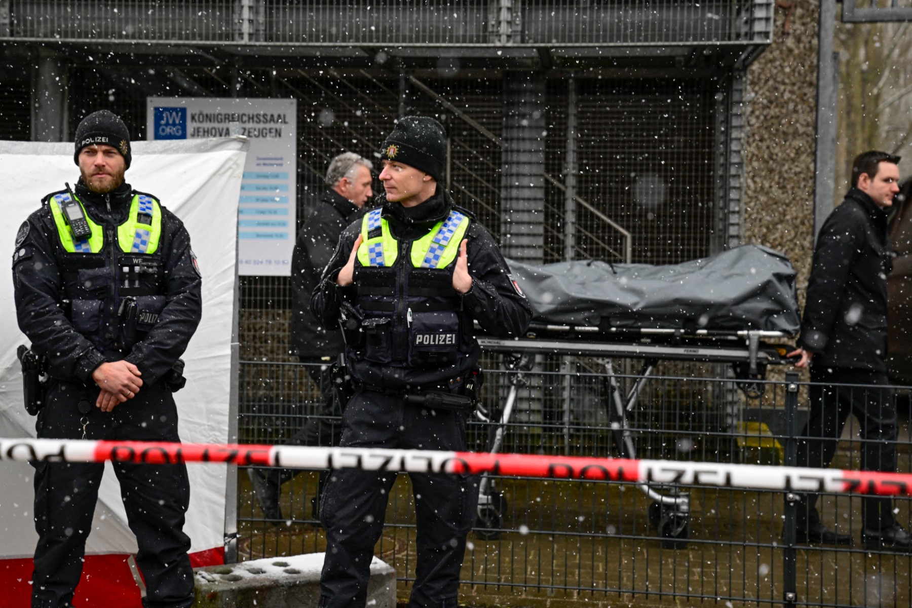At least five dead in shooting in North Germany