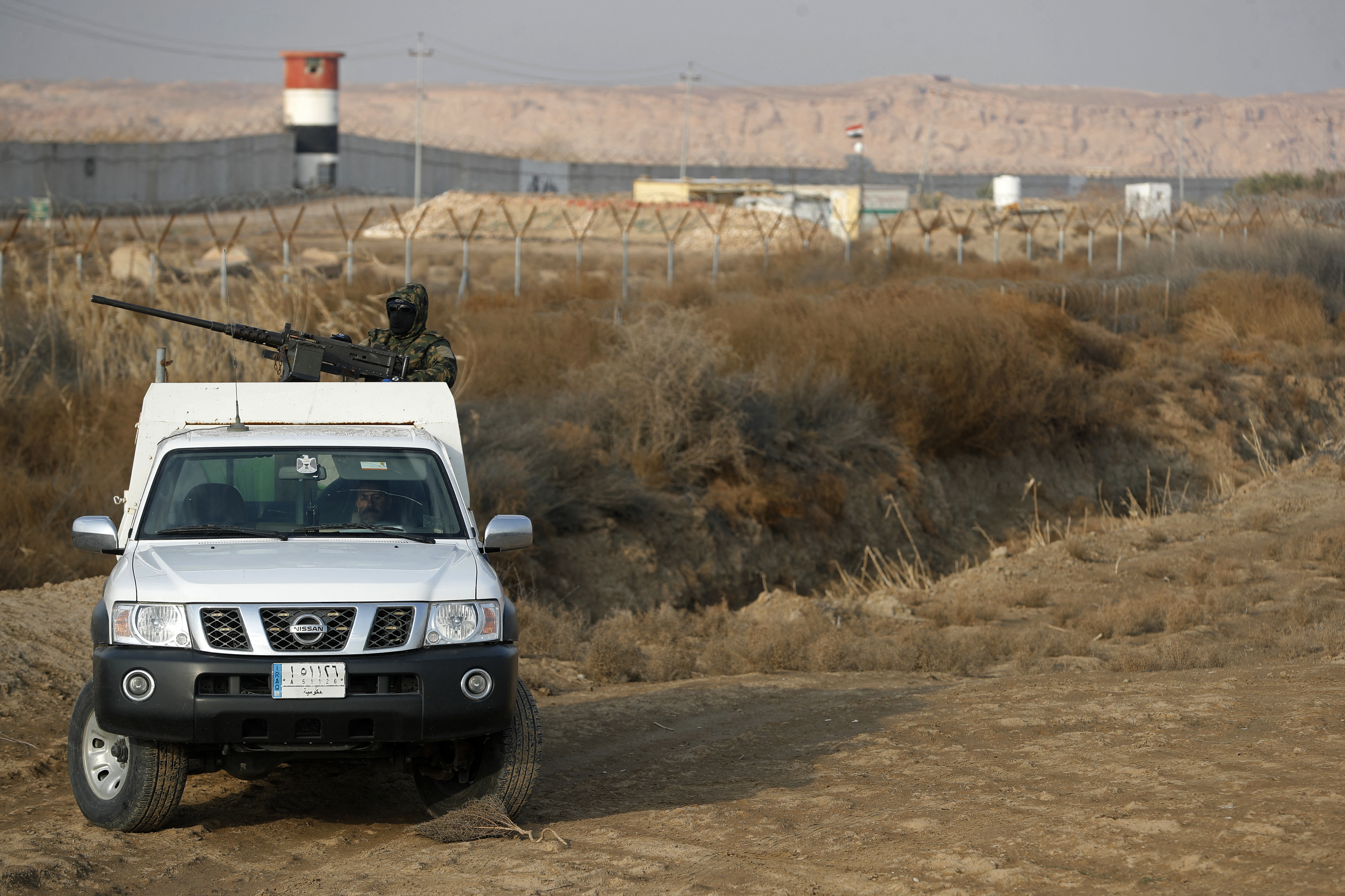 Syria foils major weapons smuggling operation to Hezbollah on Syrian-Iraqi border