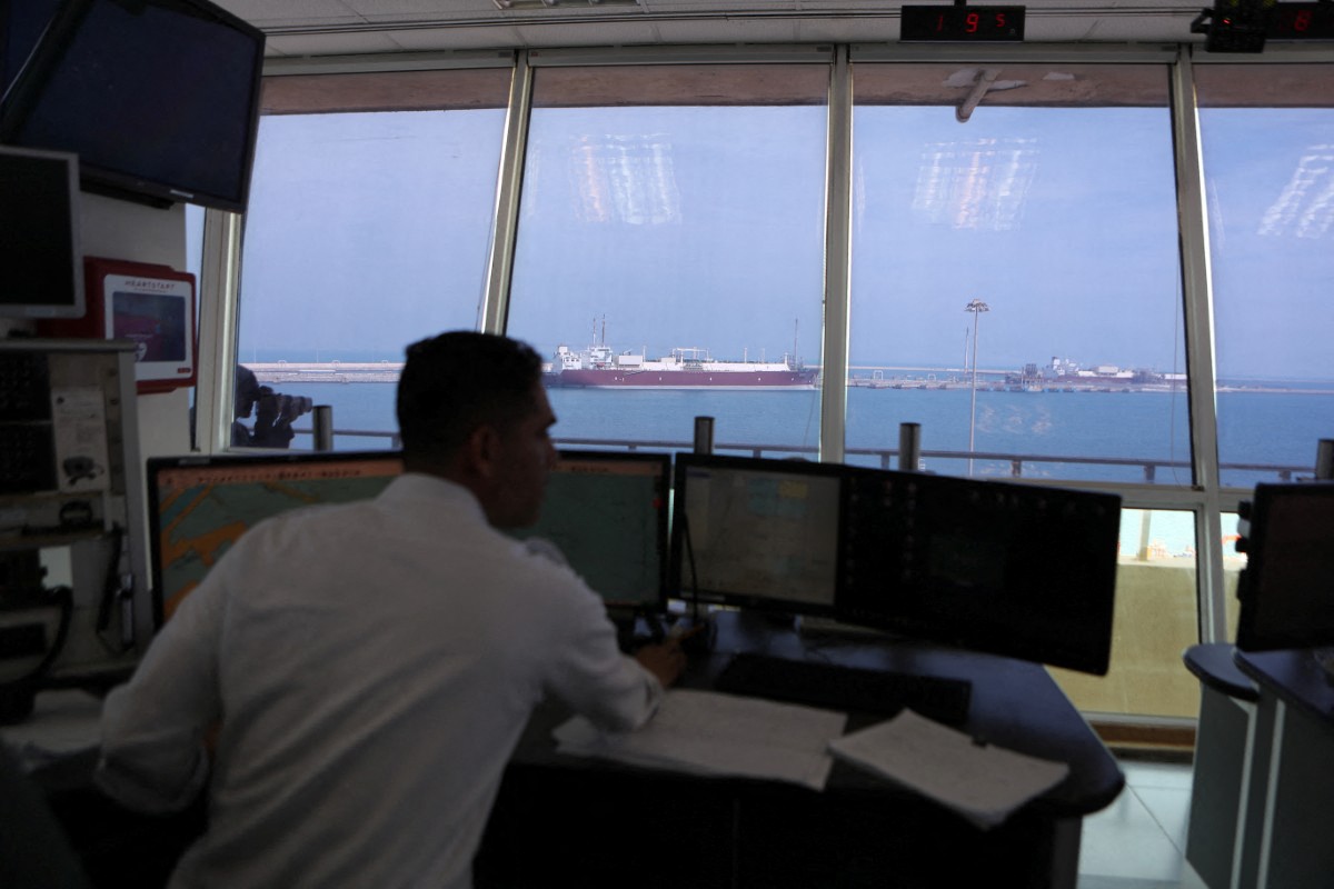 Qatar resumes maritime traffic after suspension
