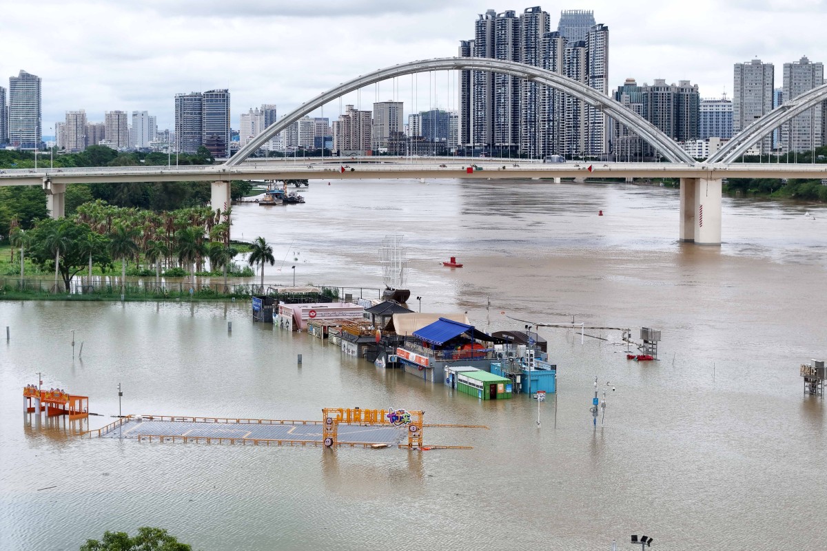 Typhoon in China kills two and forces tens of thousands to flee