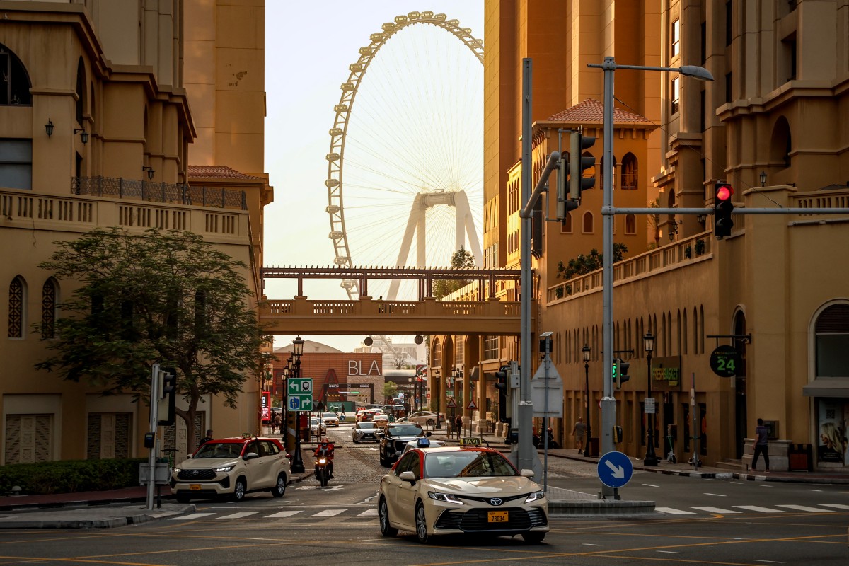 Dubai offering $815 to people inviting family and friends to visit