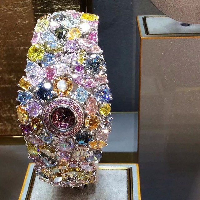 Diamonds, Gold and Precious Stones: The World's Most Expensive Watches 