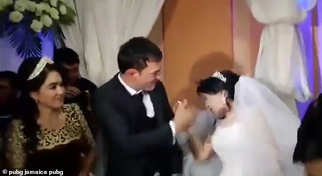 Groom slaps bride at wedding Clearance