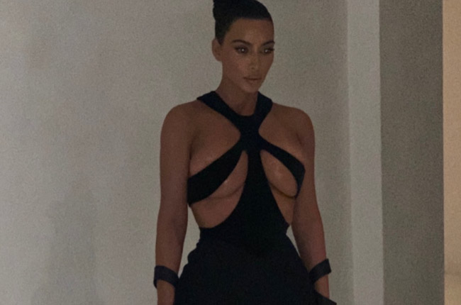 Kim Kardashian Wears a Black Gown 