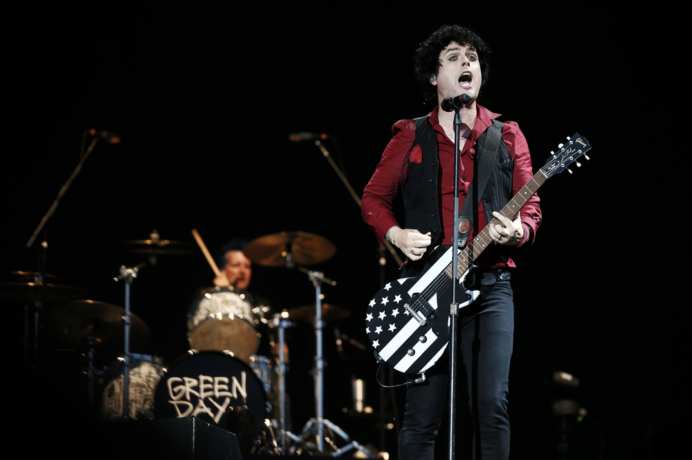Insta News Green Day S Billie Armstrong Teases New Upcoming Project The Longshot Al Bawaba