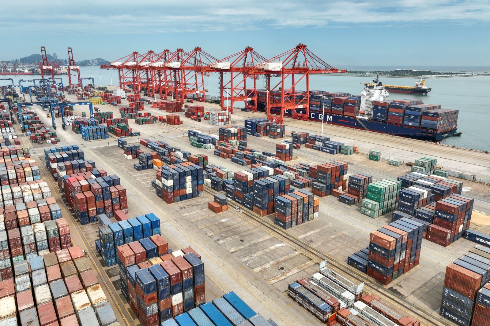 China’s PMI down despite resilient export data